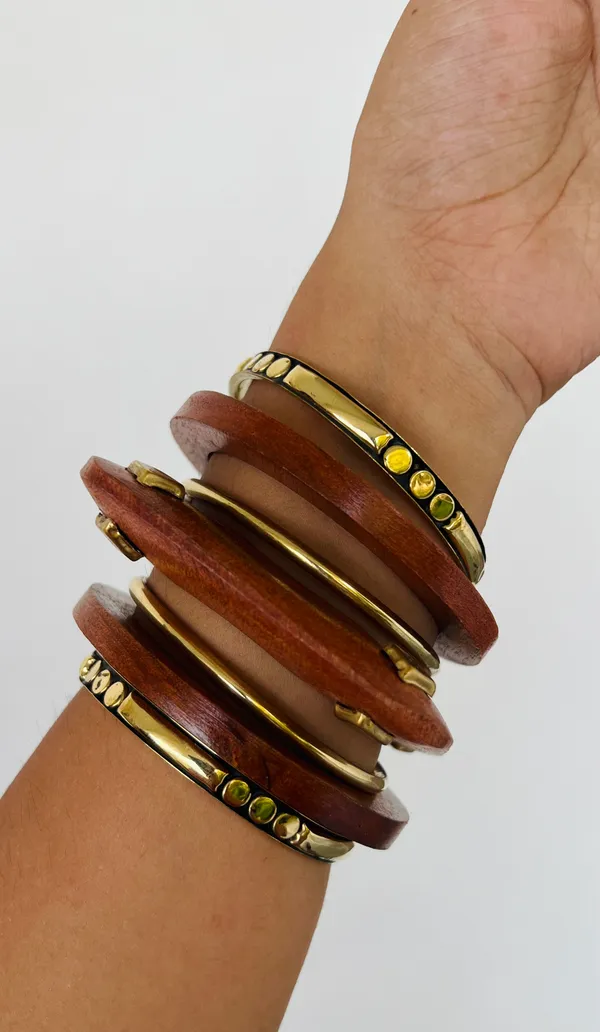 Zia_-_Wooden_Bangle_(Stack_of_7_bangles)