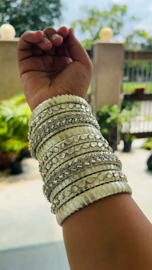 Chandni_-_Handmade_Bangles_(Stack_of_10)