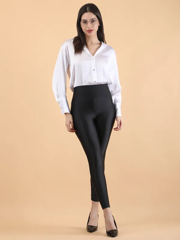 Black_Nylon_High_Waist_Shimmer_&_Glossy_Leggings_For_Women_&_Girls