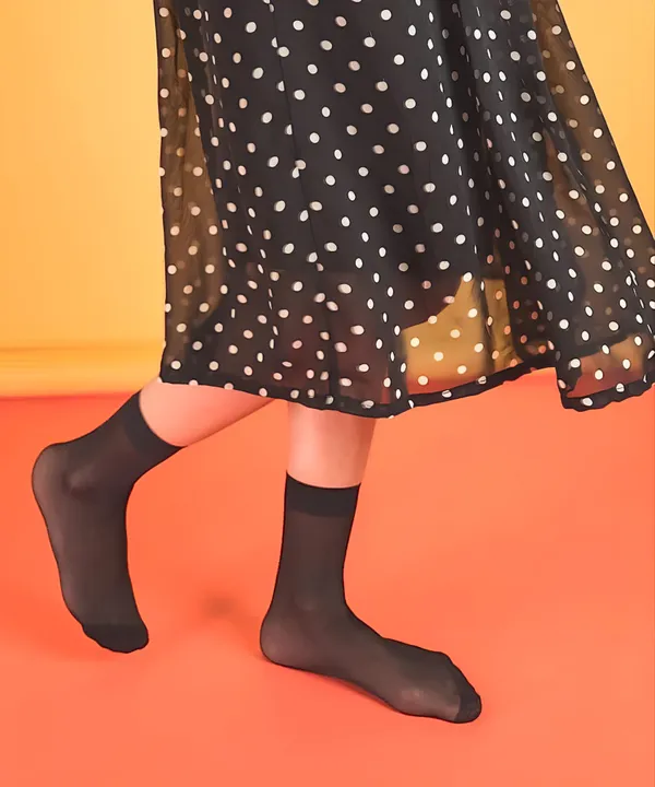 Black_Nylon_Socks_For_Women_&_Girls