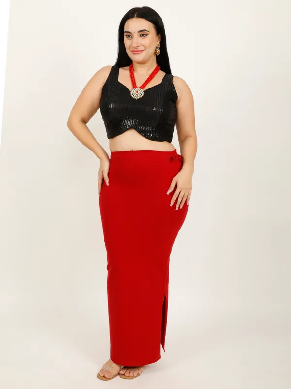 Maroon_Cotton_Saree_Shapewear_For_Women_&_Girls