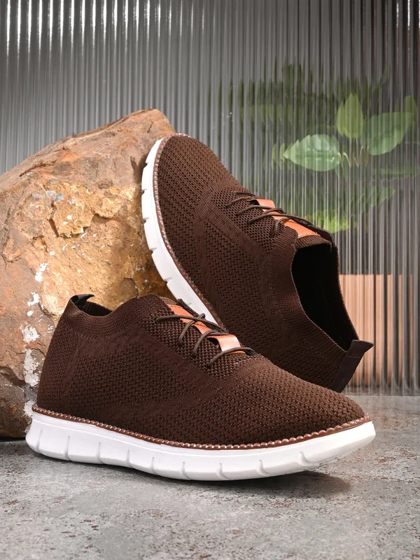KASTAVA_Premium_Mesh_Lace-Up_Outdoors_For_Men_(Brown)