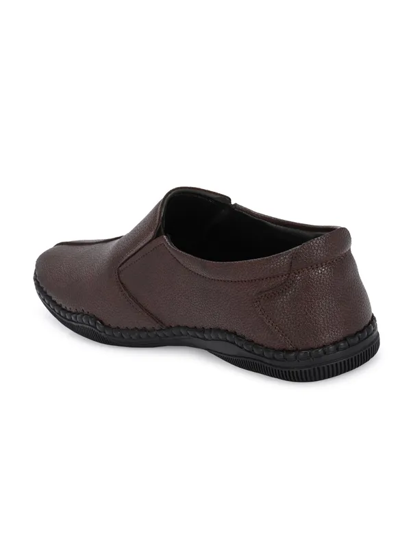 KASTAVA_Lightweight_Comfort___Trendy_Premium_Stylish_Slip_On_For_Men_(Brown)