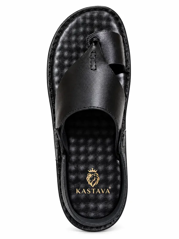 Genuine_leather_sandals_for_a_comfortable_and_durable_wear