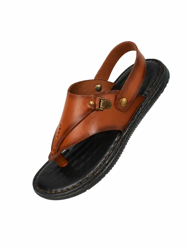 Genuine_leather_sandals_for_a_comfortable_and_durable_wear