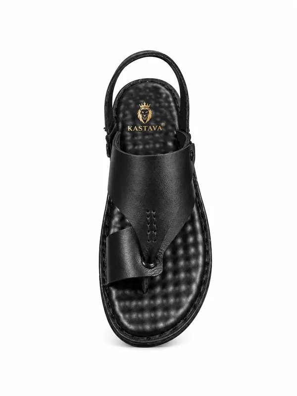 Genuine_leather_sandals_for_a_comfortable_and_durable_wear