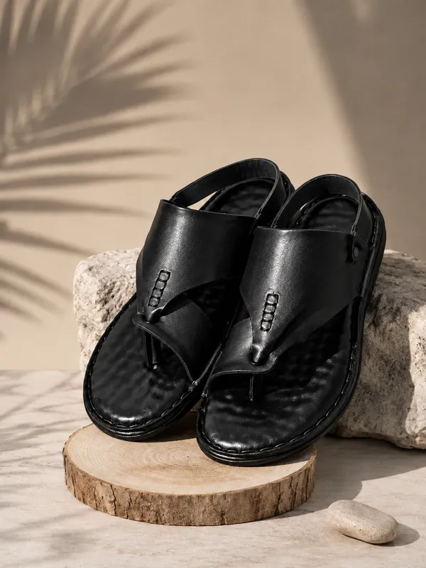 Genuine_leather_sandals_for_a_comfortable_and_durable_wear