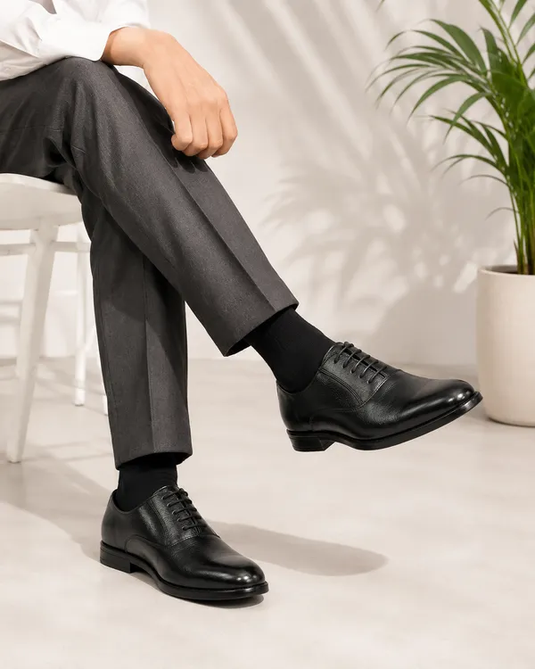 Premium_leather_shoes_with_cushioned_insole_and_Tpr_sole_for_office_and_party_wear