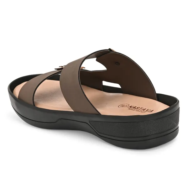 KASTAVA_Men_Casual_slippers_in_black_colour