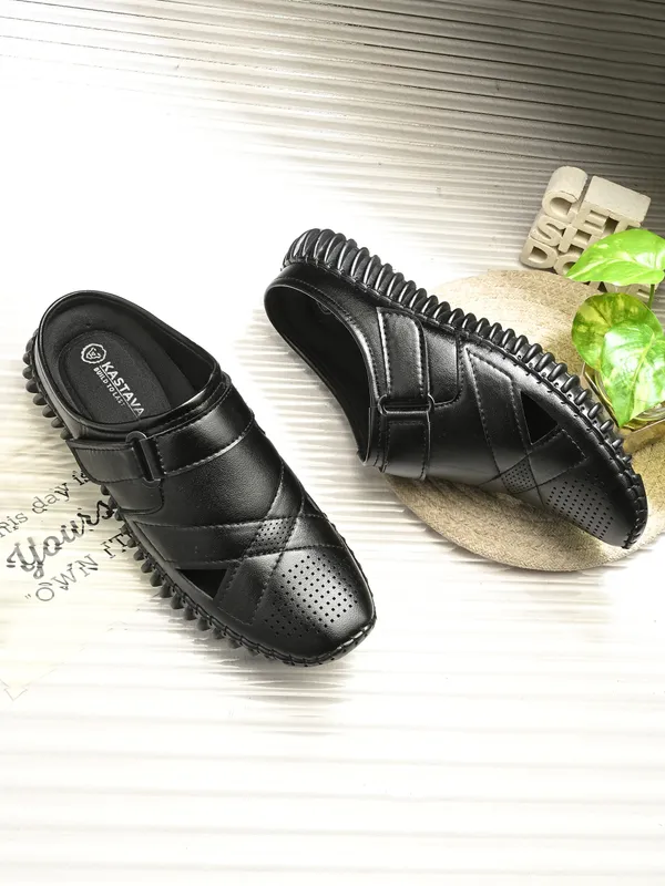 KASTAVA_Men_Sandals_(Black)
