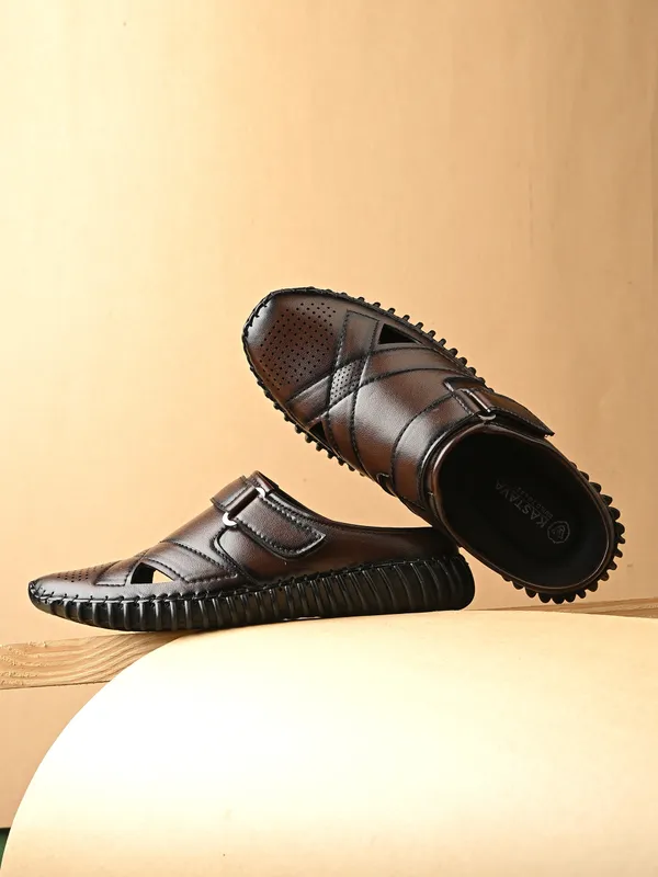 KASTAVA_Men_Sandals_(Brown)