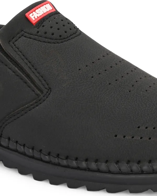 Black_Premium_Stylish_Everyday_Casuals_For_Men-Kastava