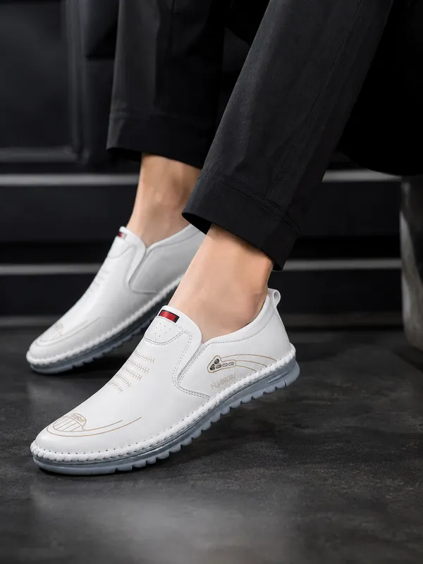 Kastava_Men’s_Cushioned_White_Breathable_Loafers