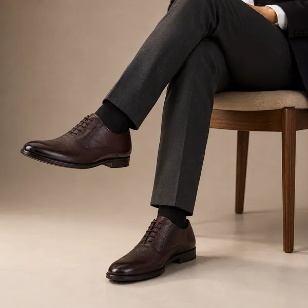 Premium_leather_shoes_with_cushioned_insole_and_Tpr_sole_for_office_and_party_wear