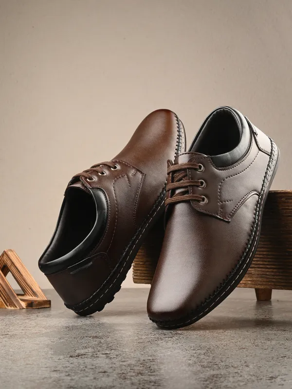 Brown_Lightweight_Comfort__Trendy_Premium_Stylish_Casuals_Shoes_For_Men-_Kastava