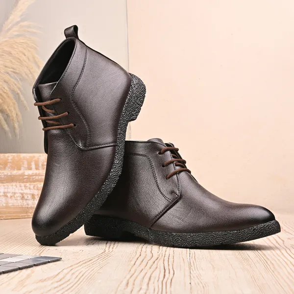 STYLISH_AND_COMFORTABLE_BOOT_FOR_A_BOLD_STATEMENT