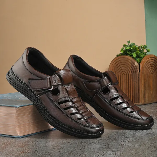 Brown_Premium_Cushioned_Fisherman_Sandals__For_Men-_Kastava