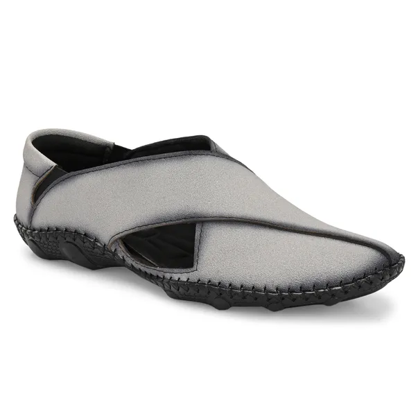 Stylish_Peshawari_sandals_with_cushioned_insoles