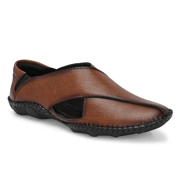 Stylish_Peshawari_sandals_with_cushioned_insoles