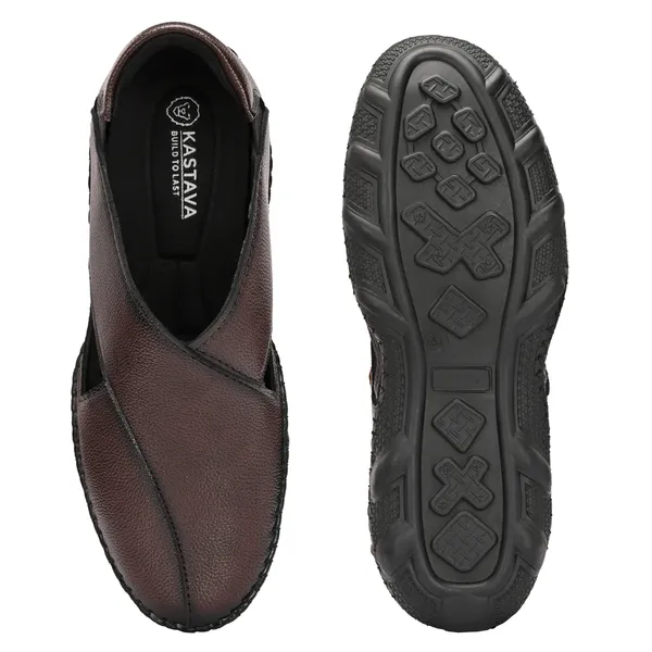 Stylish_Peshawari_sandals_with_cushioned_insoles