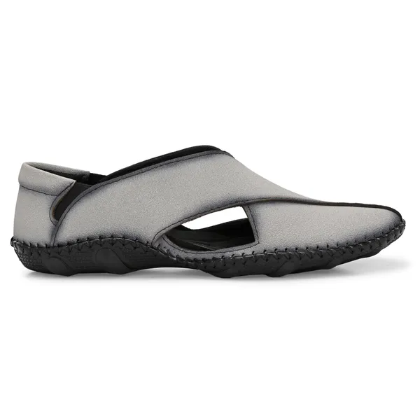 Stylish_Peshawari_sandals_with_cushioned_insoles
