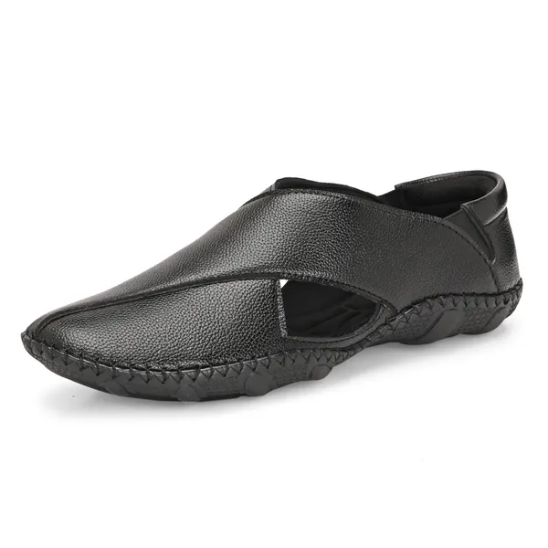 Stylish_Peshawari_sandals_with_cushioned_insoles