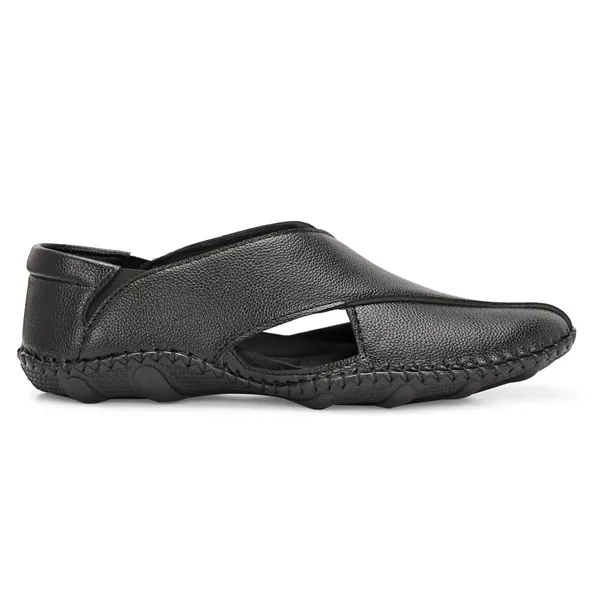 Stylish_Peshawari_sandals_with_cushioned_insoles