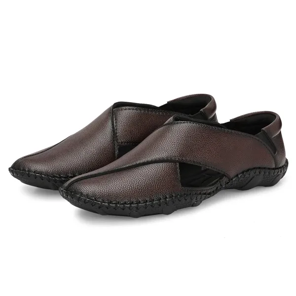 Stylish_Peshawari_sandals_with_cushioned_insoles