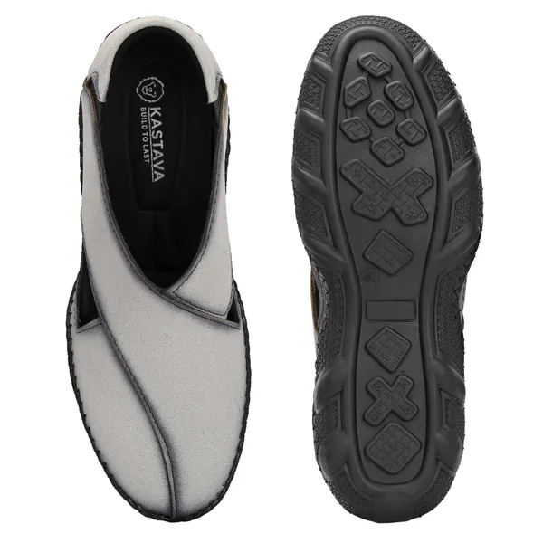 Stylish_Peshawari_sandals_with_cushioned_insoles