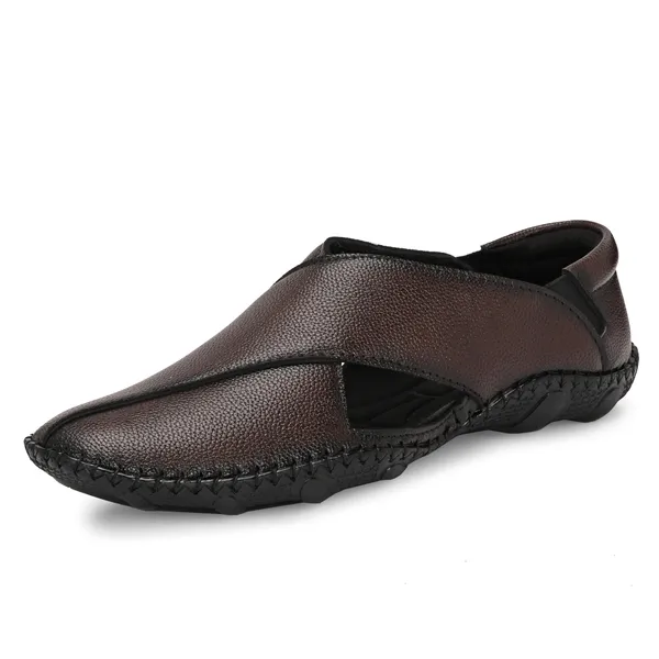 Stylish_Peshawari_sandals_with_cushioned_insoles