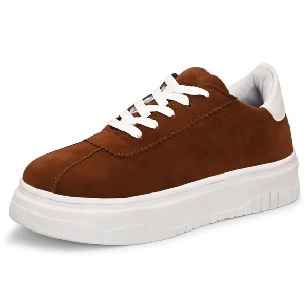 Stylish_sneakers_with_comfortable_insole_for_all_day_use