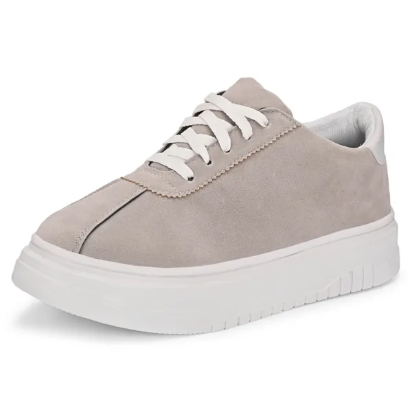 Stylish_sneakers_with_comfortable_insole_for_all_day_use