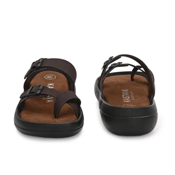 Unisex_comfortable_slippers_with_cushioning_to_support_your_daily_chores