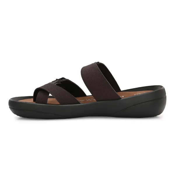 Unisex_comfortable_slippers_with_cushioning_to_support_your_daily_chores