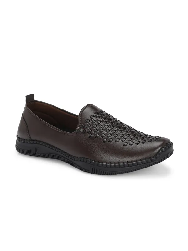 KASTAVA_Lightweight_Comfort___Trendy_Premium_Stylish_Casuals_For_Men_(Brown)
