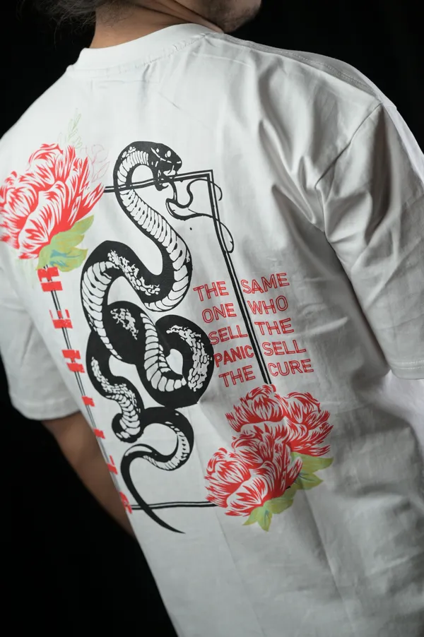 White_Slither_&_Shine_Printed_Cotton_T-Shirt_For_Men