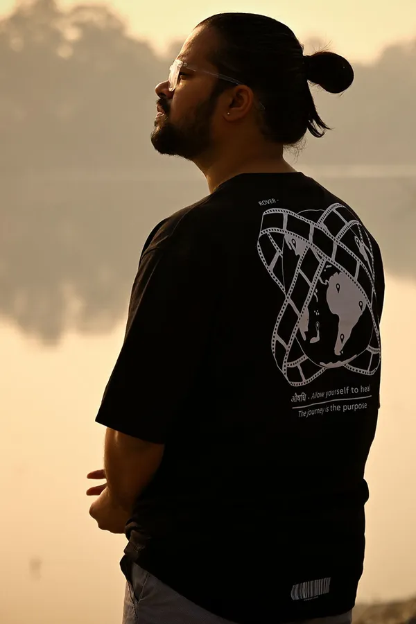 Black_Trendy_Design_Rover_Printed_Cotton_T-Shirt_For_Men