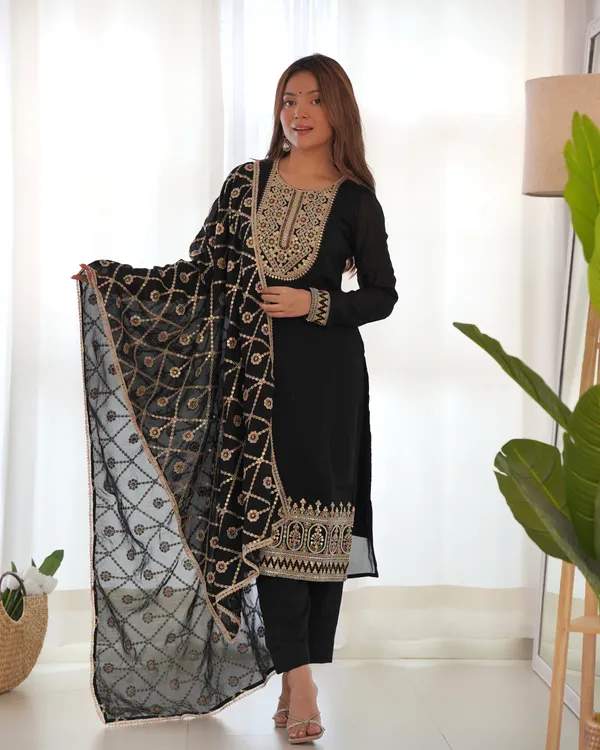 Black_Pure_Blooming_Vichitra_Silk_Kurta_Suit_Set_With_Dupatta_&_Pant