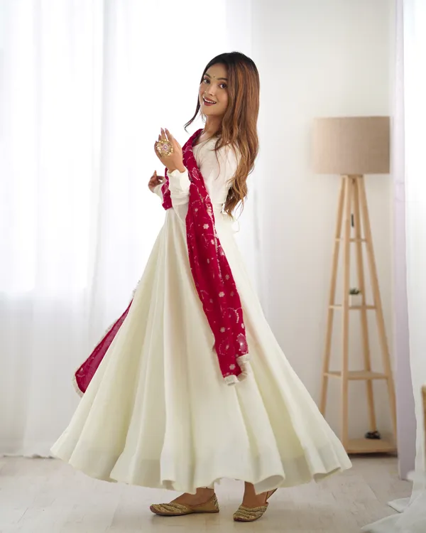 White_&_Red_Vichitra_Silk_Huge_Flare_Anarkali_Suit_Set_With_Dupatta