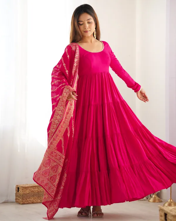 Pink_Pure_Roman_Silk_Chanderi_Huge_Flare_Anarkali_Suit_Set_With_Dupatta