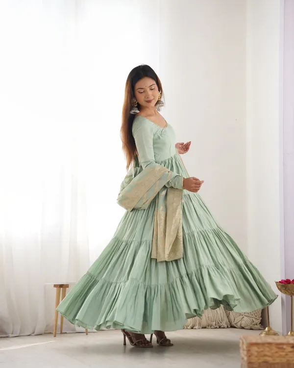 Pista_Pure_Roman_Silk_Chanderi_Huge_Flare_Anarkali_Suit_Set_With_Dupatta