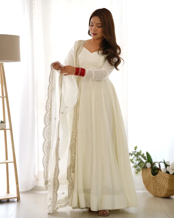 Off_White_Pure_Roman_Silk_Chanderi_Huge_Flare_Anarkali_Suit_Set_With_Dupatta