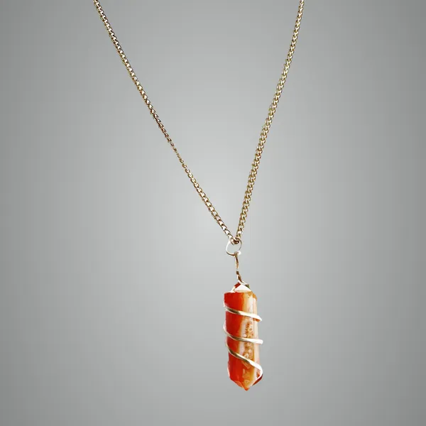 Red_Natural_Carnelian_Crystal_Stone_Pendant_For_Unisex