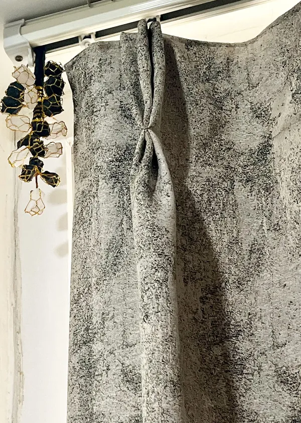 Selenite_And_Black_Tourmaline_Hanging_Tree_Unique_Decor_For_Spiritual_Healing