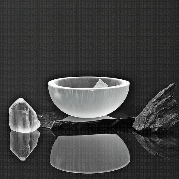 White_Discover_Serenity_Handcarved_Selenite_Bowl_For_Cleansing_Healing_And_Decor_For_Spiritual_Healing