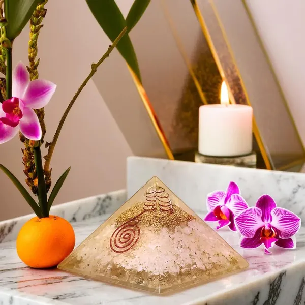 Natural_Clear_Quartz_Crystal_Orgonite_Pyramid_Energy_Healing_For_Spiritual_Healing