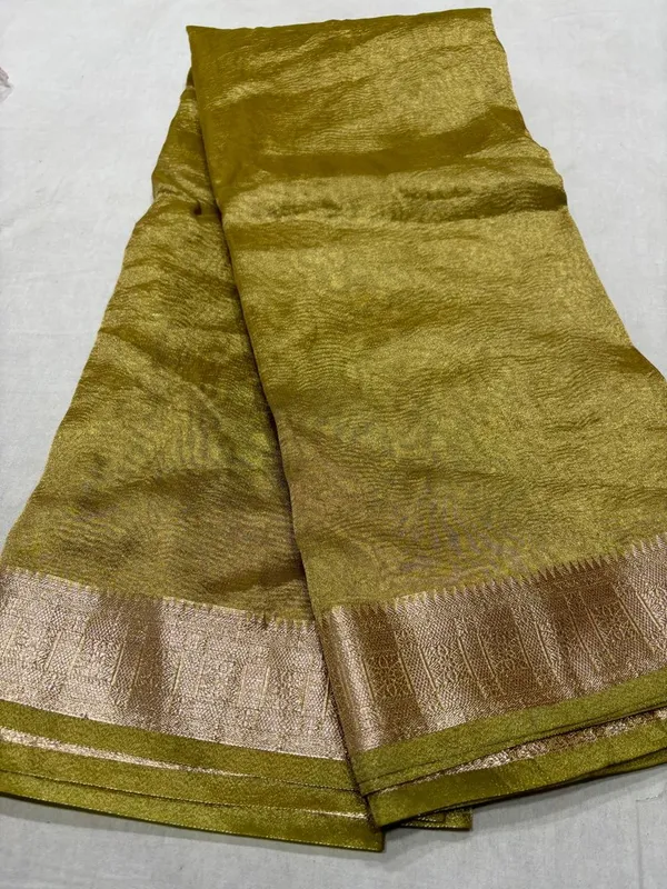 Green_Crush_Tissue_Golden_Zari_Border_Banarasi_Saree_With_Blouse_Piece
