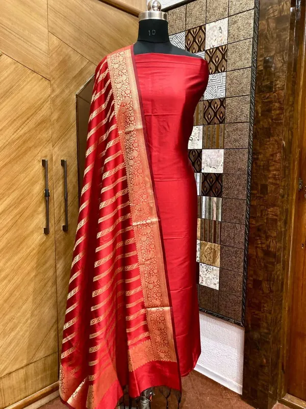 Exclusive_Banarasi_Unstitched_Salwar_kameez_with_Dupatta_banarasi_Suit_Silk_Top_&_Bottom