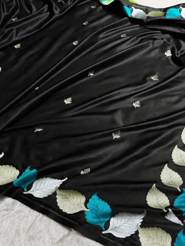 Banarasi_mashru_silk_saree_with_golden_zari_buti_&_multi_color_leaf_design_aanchal_border_saree..