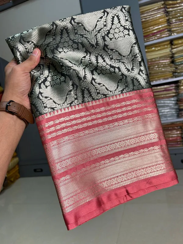 Banarasi_semi_katan_soft_silk_saree__Contrast_border_&_pallu_good_quality_saree